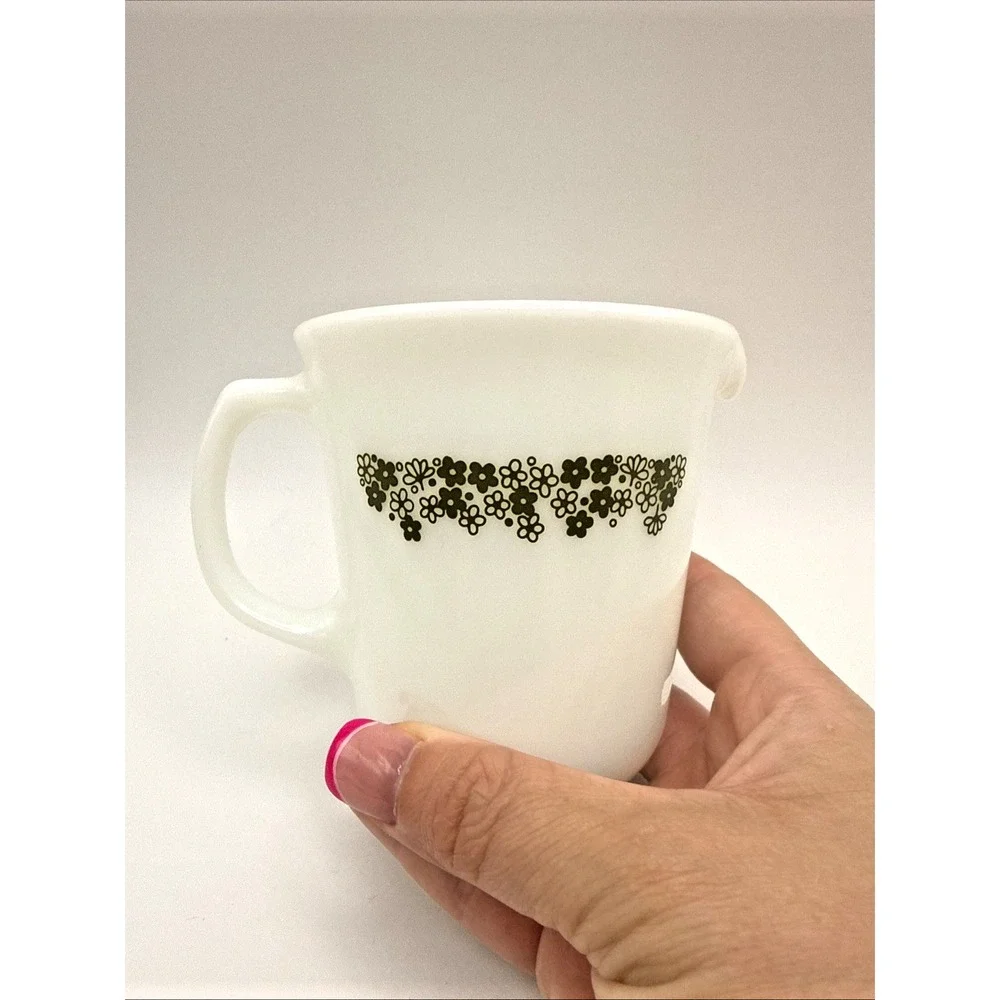 Pyrex Milk White Creamer Spring Blossom Green Crazy Daisy Design Vintage MCM